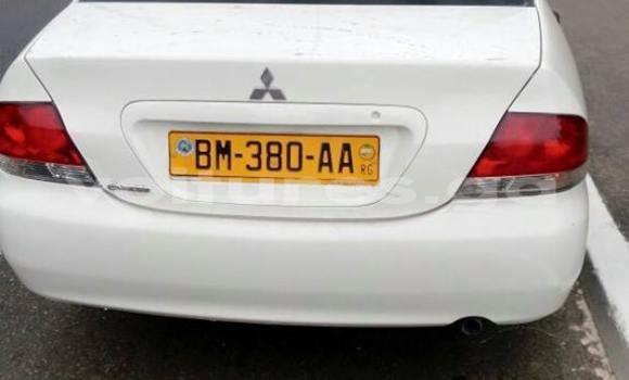 Acheter Occasion Voiture Mitsubishi Lancer Blanc à Libreville au Estuaire Acheter Occasion Voiture Mitsubishi Lancer Blanc à Libreville au Estuaire