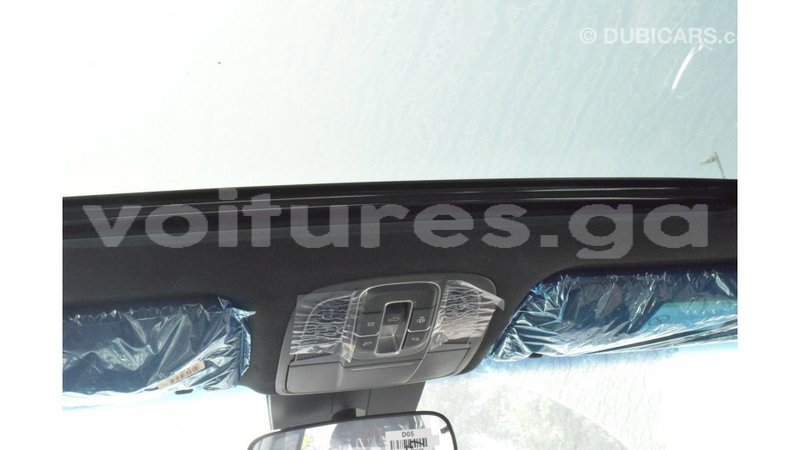 Big with watermark hyundai santa fe estuaire import dubai 5283