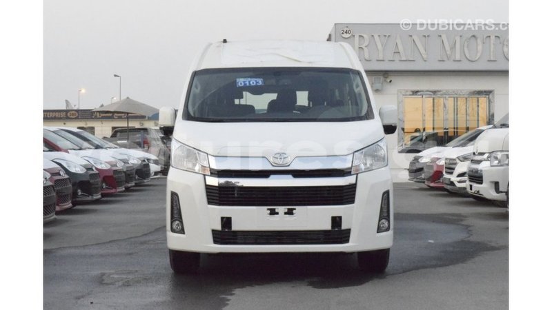 Big with watermark toyota hiace estuaire import dubai 5285