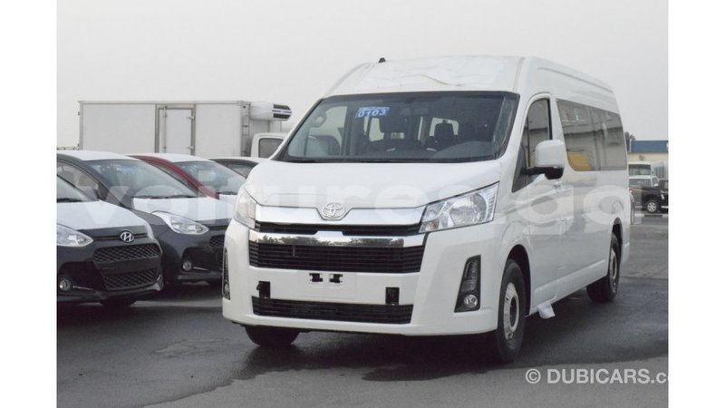 Big with watermark toyota hiace estuaire import dubai 5285