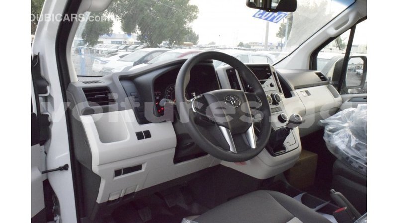 Big with watermark toyota hiace estuaire import dubai 5285