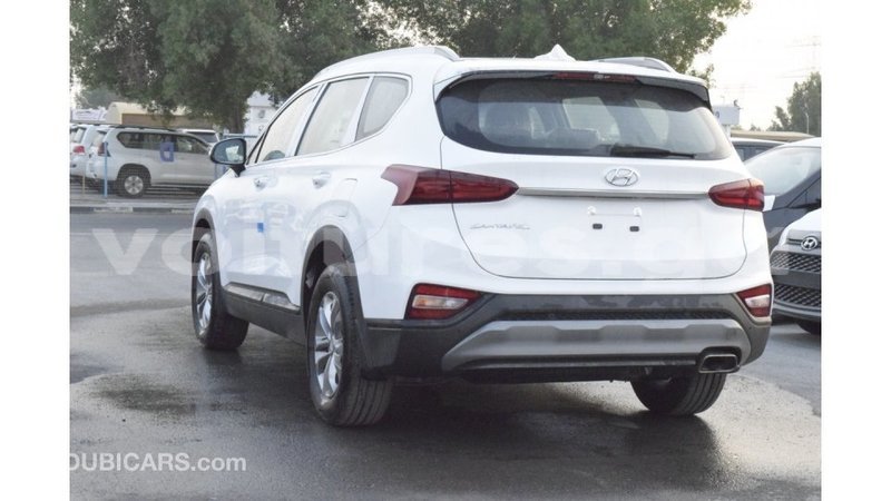 Big with watermark hyundai santa fe estuaire import dubai 5286