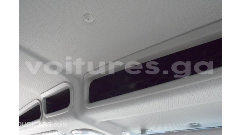 Big with watermark hyundai chorus estuaire import dubai 5289