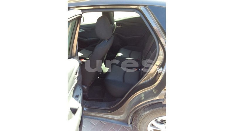 Big with watermark mazda 3 estuaire import dubai 5292