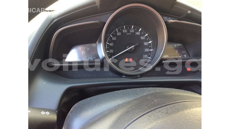 Big with watermark mazda 3 estuaire import dubai 5292