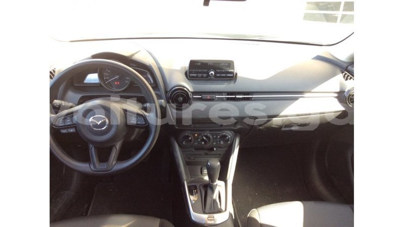 Big with watermark mazda 3 estuaire import dubai 5292