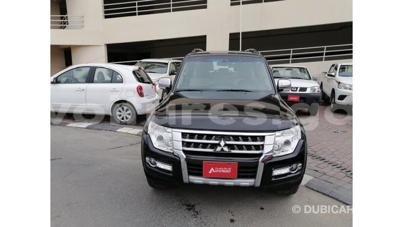 Big with watermark mitsubishi pajero estuaire import dubai 5294