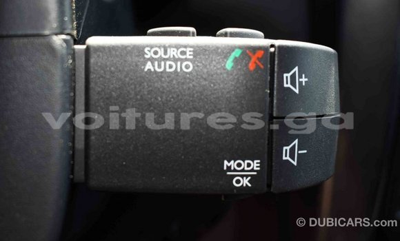 Acheter Import Voiture Renault Duster Noir à Import - Dubai, Estuaire Acheter Import Voiture Renault Duster Noir à Import - Dubai, Estuaire