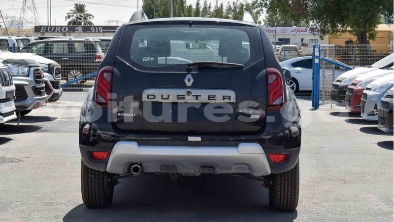 Big with watermark renault duster estuaire import dubai 5297