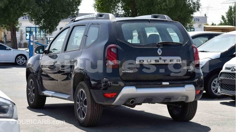 Big with watermark renault duster estuaire import dubai 5297