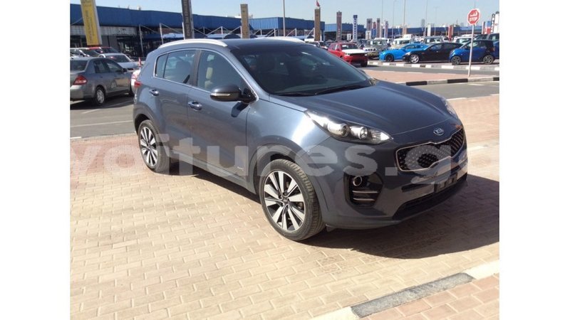Big with watermark kia sportage estuaire import dubai 5301