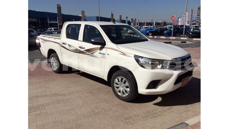 Big with watermark toyota hilux estuaire import dubai 5303