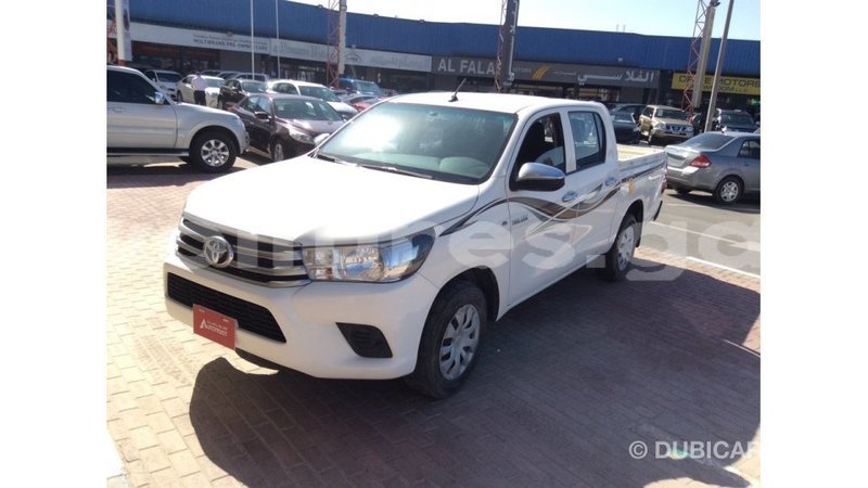 Big with watermark toyota hilux estuaire import dubai 5303