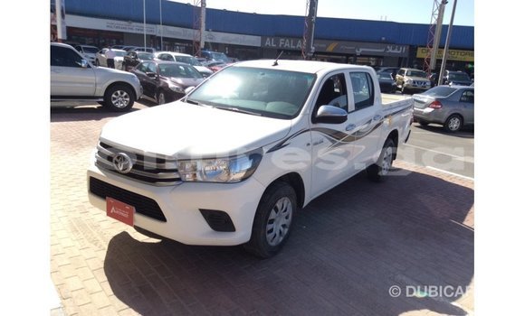 Acheter Import Voiture Toyota Hilux Blanc à Import - Dubai, Estuaire Acheter Import Voiture Toyota Hilux Blanc à Import - Dubai, Estuaire