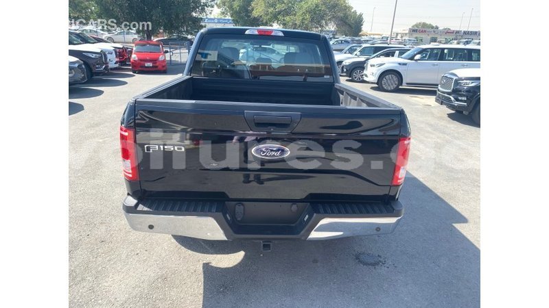 Big with watermark ford club wagon estuaire import dubai 5304