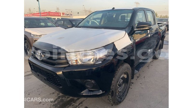 Big with watermark toyota hilux estuaire import dubai 5305