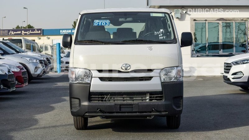 Big with watermark toyota hiace estuaire import dubai 5307