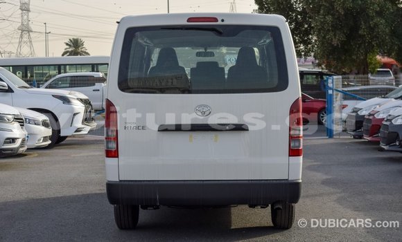 Acheter Import Voiture Toyota Hiace Blanc à Import - Dubai, Estuaire Acheter Import Voiture Toyota Hiace Blanc à Import - Dubai, Estuaire