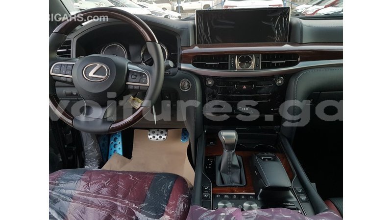 Big with watermark lexus lx estuaire import dubai 5309