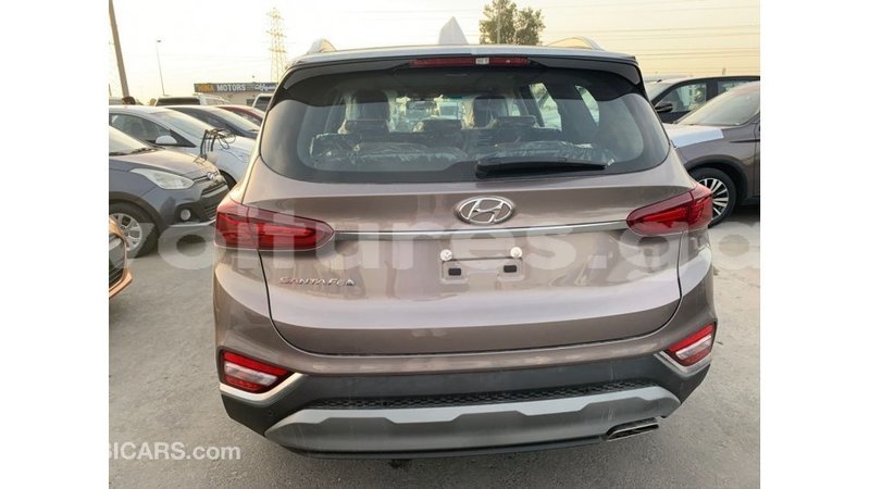 Big with watermark hyundai santa fe estuaire import dubai 5311