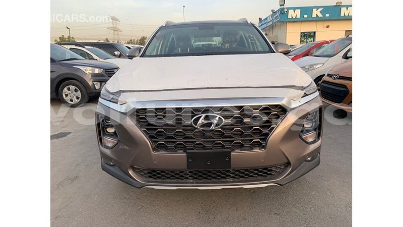 Big with watermark hyundai santa fe estuaire import dubai 5311