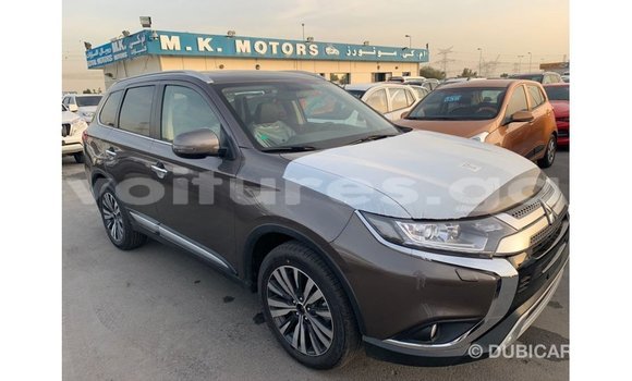Acheter Import Voiture Mitsubishi Outlander Marron à Import - Dubai, Estuaire Acheter Import Voiture Mitsubishi Outlander Marron à Import - Dubai, Estuaire