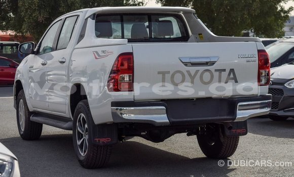 Acheter Import Voiture Toyota Hilux Blanc à Import - Dubai, Estuaire Acheter Import Voiture Toyota Hilux Blanc à Import - Dubai, Estuaire