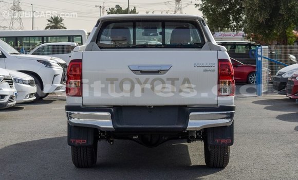 Acheter Import Voiture Toyota Hilux Blanc à Import - Dubai, Estuaire Acheter Import Voiture Toyota Hilux Blanc à Import - Dubai, Estuaire
