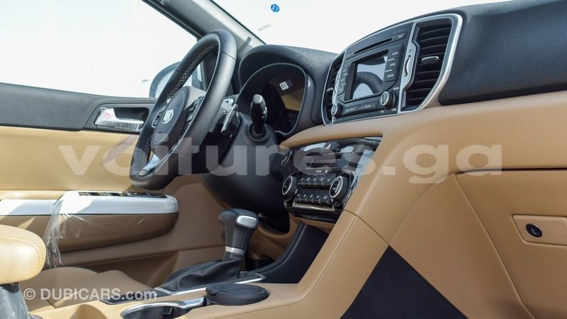 Big with watermark kia sportage estuaire import dubai 5316