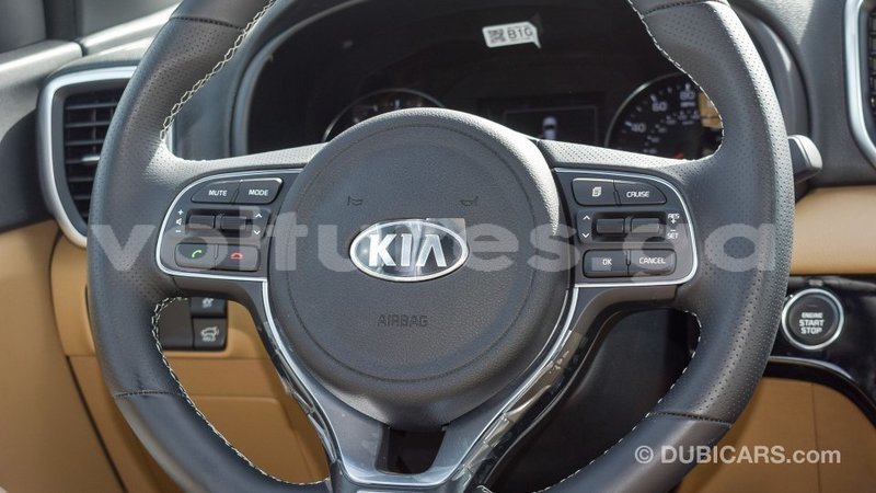 Big with watermark kia sportage estuaire import dubai 5316