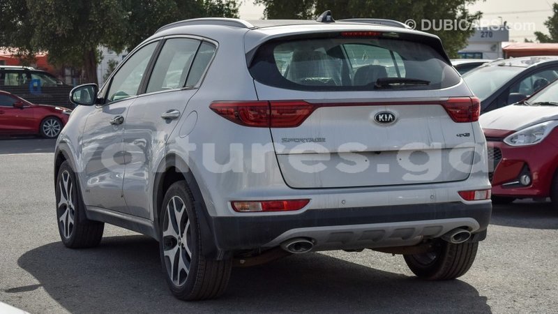 Big with watermark kia sportage estuaire import dubai 5316