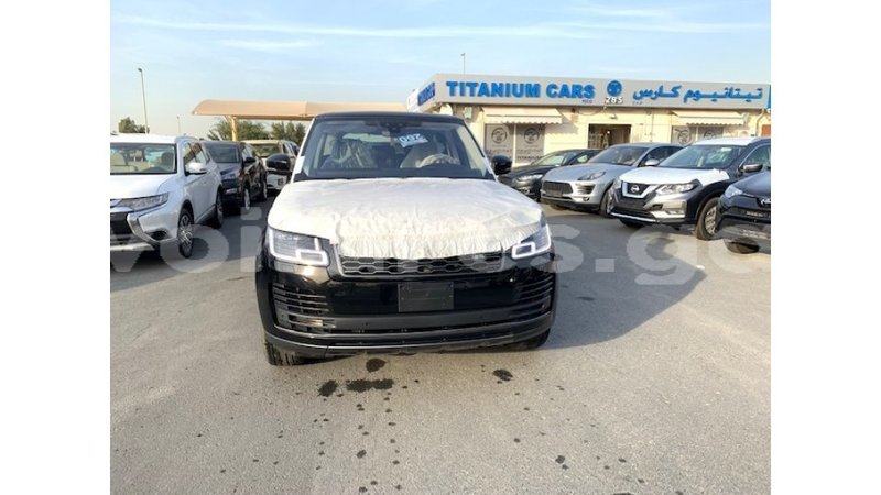 Big with watermark land rover range rover estuaire import dubai 5318