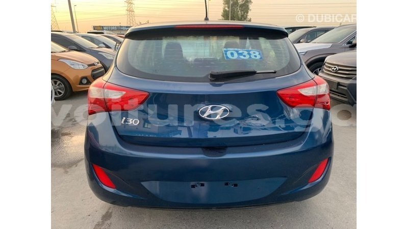 Big with watermark hyundai i30 estuaire import dubai 5319