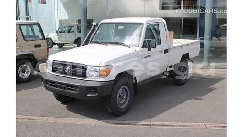 Big with watermark toyota land cruiser estuaire import dubai 5324