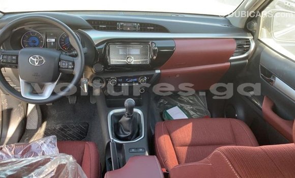 Acheter Import Voiture Toyota Hilux Autre à Import - Dubai, Estuaire Acheter Import Voiture Toyota Hilux Autre à Import - Dubai, Estuaire