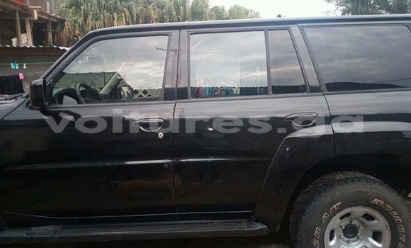 Sayi Na hannu Nissan Patrol Black Mota in Libreville a estuary Sayi Na hannu Nissan Patrol Black Mota in Libreville a estuary