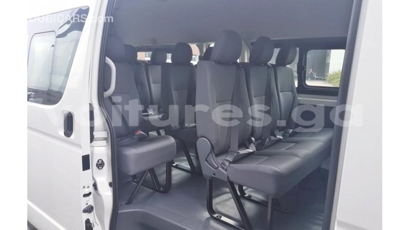 Big with watermark toyota hiace estuaire import dubai 5330