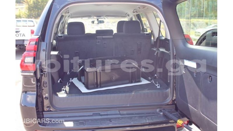 Big with watermark toyota prado estuaire import dubai 5335