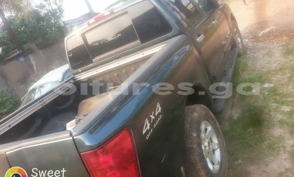 Sayi Na hannu Nissan Titan Black Mota in Libreville a estuary Sayi Na hannu Nissan Titan Black Mota in Libreville a estuary