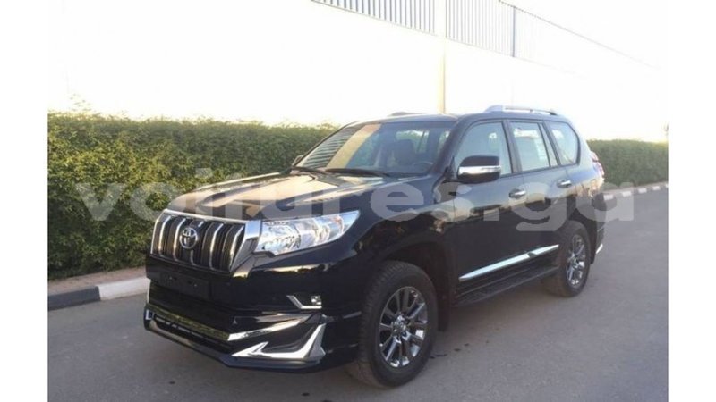 Big with watermark toyota prado estuaire import dubai 5336