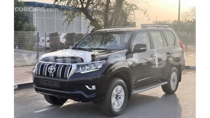 Big with watermark toyota prado estuaire import dubai 5338