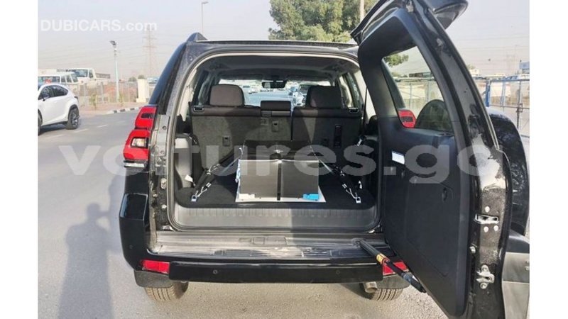 Big with watermark toyota prado estuaire import dubai 5338