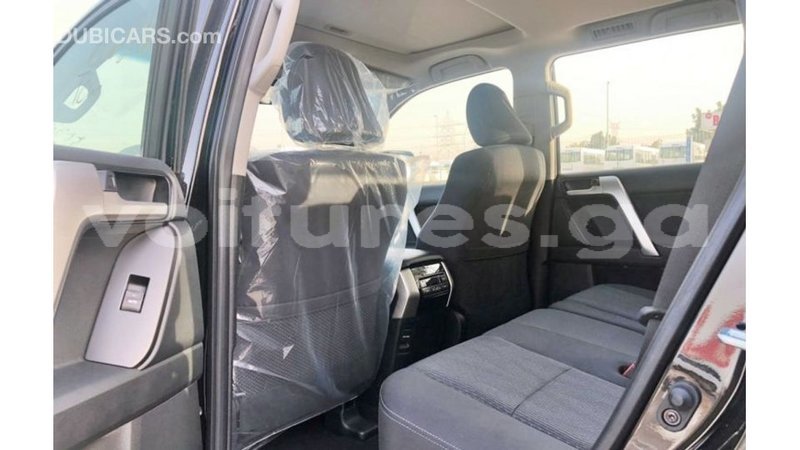 Big with watermark toyota prado estuaire import dubai 5338