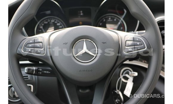 Acheter Import Voiture Mercedes-Benz 250 Noir à Import - Dubai, Estuaire Acheter Import Voiture Mercedes-Benz 250 Noir à Import - Dubai, Estuaire