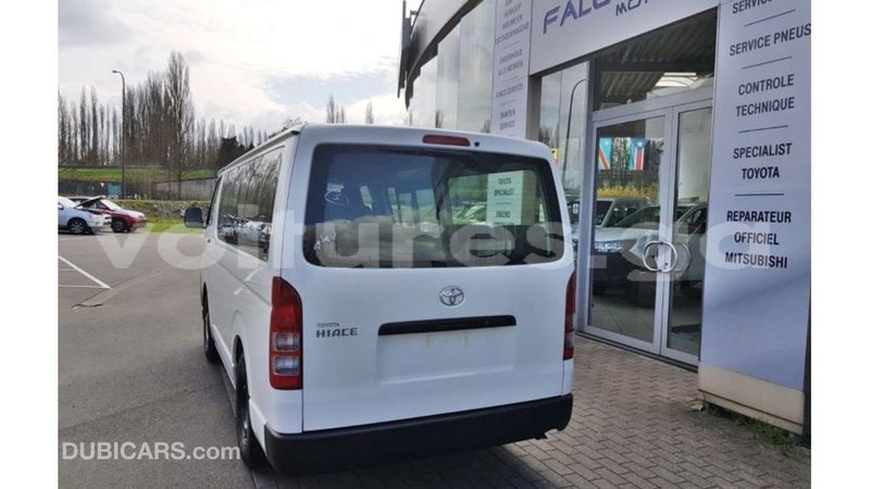 Big with watermark toyota hiace estuaire import dubai 5345