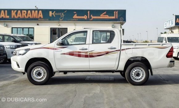 Acheter Import Voiture Toyota Hilux Blanc à Import - Dubai, Estuaire Acheter Import Voiture Toyota Hilux Blanc à Import - Dubai, Estuaire