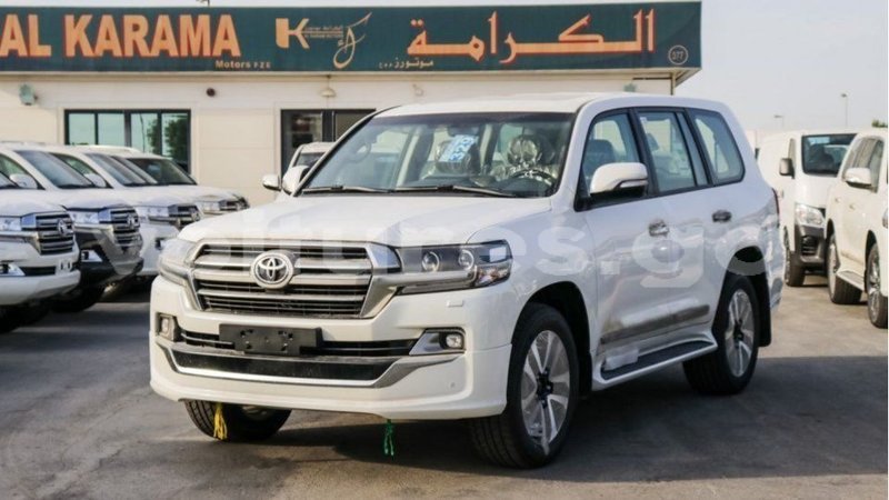 Big with watermark toyota land cruiser estuary import dubai 5349