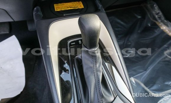 Acheter Import Voiture Toyota Corolla Blanc à Import - Dubai, Estuaire Acheter Import Voiture Toyota Corolla Blanc à Import - Dubai, Estuaire