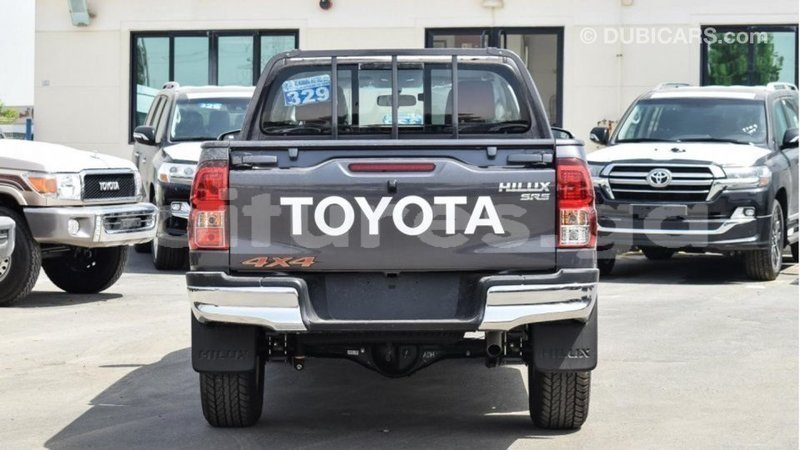 Big with watermark toyota hilux estuary import dubai 5356