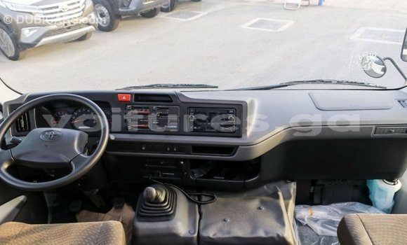 Sayi Imported Toyota Coaster White Mota in Import - Dubai a estuary Sayi Imported Toyota Coaster White Mota in Import - Dubai a estuary